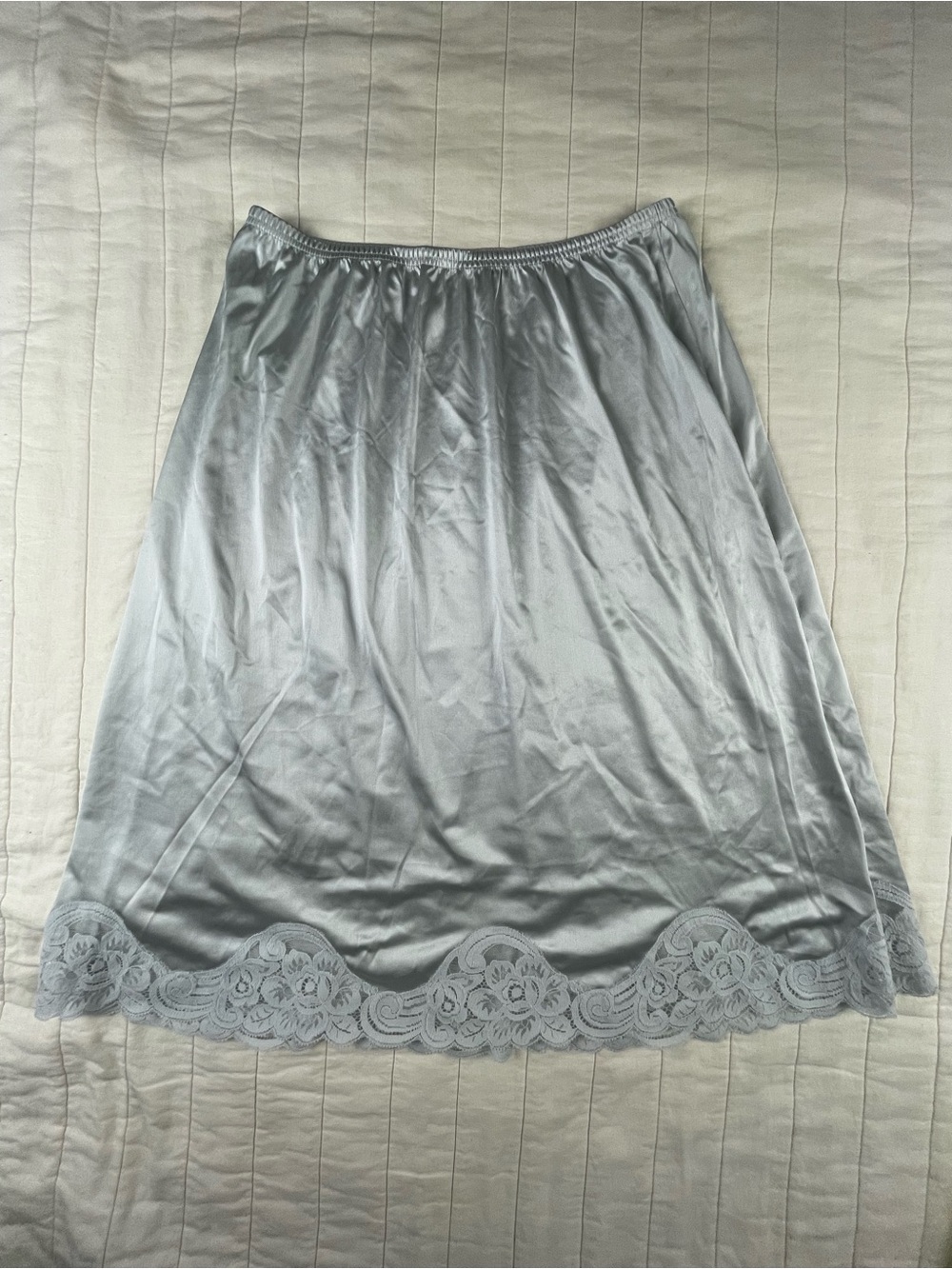 VTG Vanity Fair Light Grayish Blue Lace-Hem Slip Skirt Medium